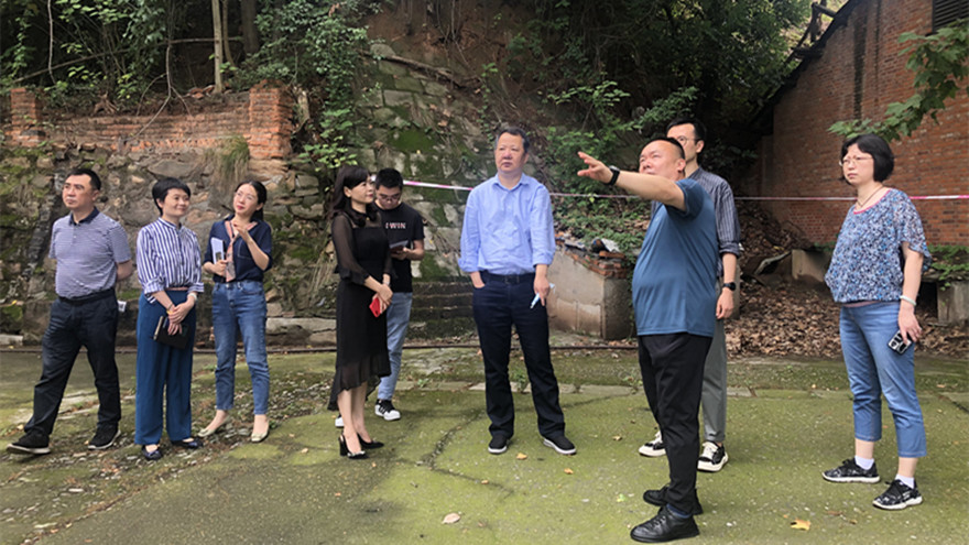 集团党委委员、副总司理王涛检查磨刀沟资产清静事情