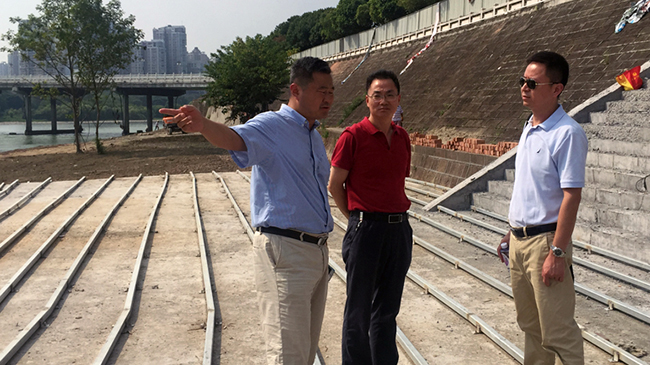 市国资委副主任余波带队检查集团汛期清静生产事情