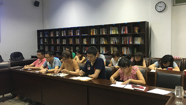 集团所属西津物流举行“两学一做”法治专题讲座